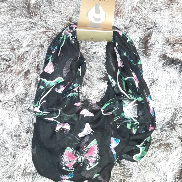 LOOP INFINITY BUTTERFLY SCARF - Picture 2 of 6